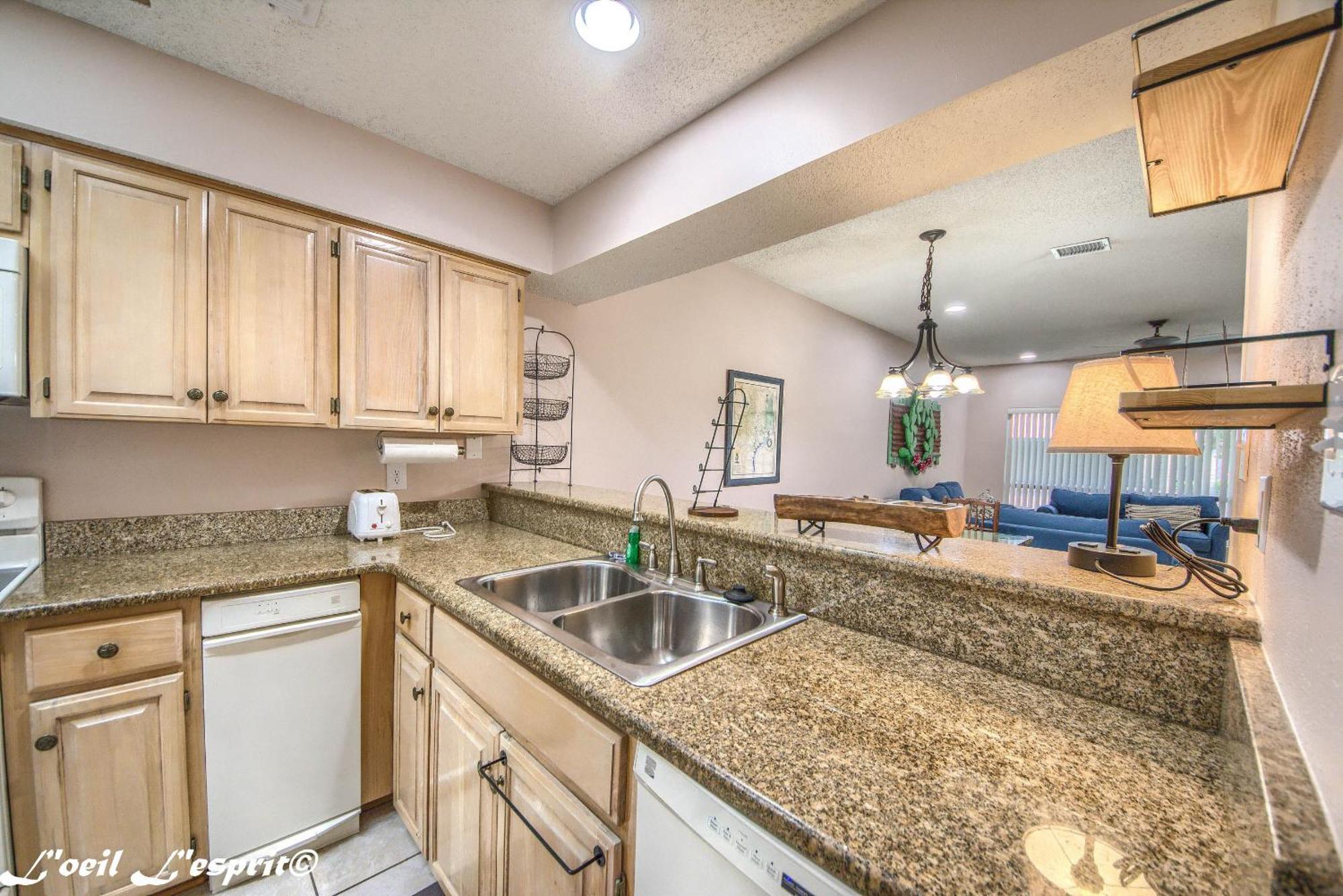 The Iron Cactus Condo On The Comal Cw C102 New Braunfels Exterior photo